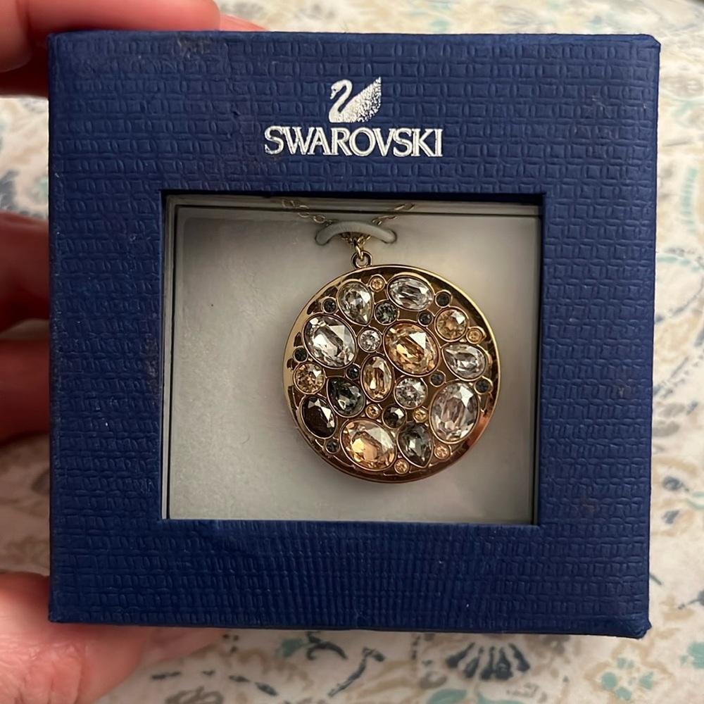 🆕 RETIRED SWAROVSKI NECKLACE ❗️